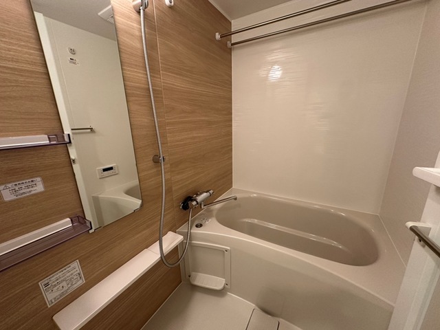 バス・シャワールーム　※写真は同タイプ住戸です。