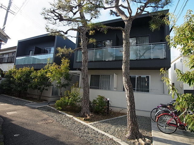 建物外観　閑静な住環境の綺麗なハイツ