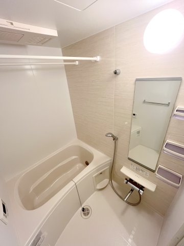 バス・シャワールーム　★追焚・浴室乾燥機付きバス★