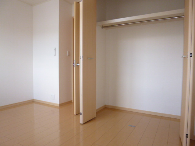 収納　洋室クローゼット