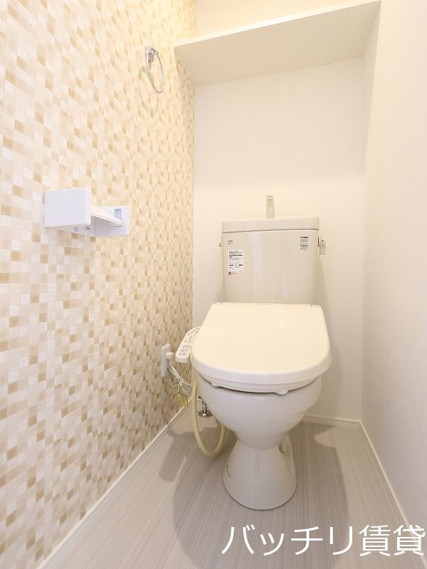 トイレ　同型タイプの為、現状を優先いたします