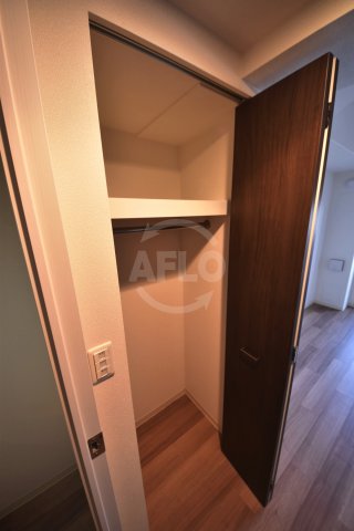 収納　プレサンス大阪福島シエル　収納