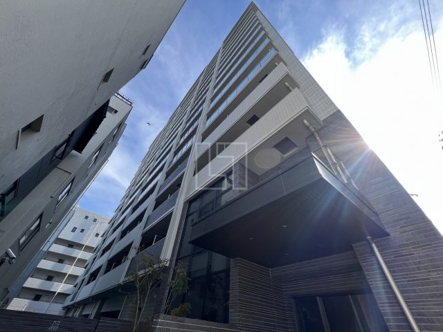 建物外観　Quintet NAMBA　外観