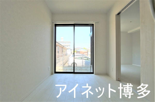 その他部屋・スペース　窓が大きく寝室にピッタリのお部屋です