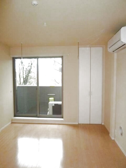 バルコニー　バルコニーあります