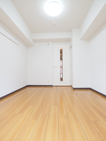 居室・リビング　※同じタイプ別号室参考写真 　現状優先