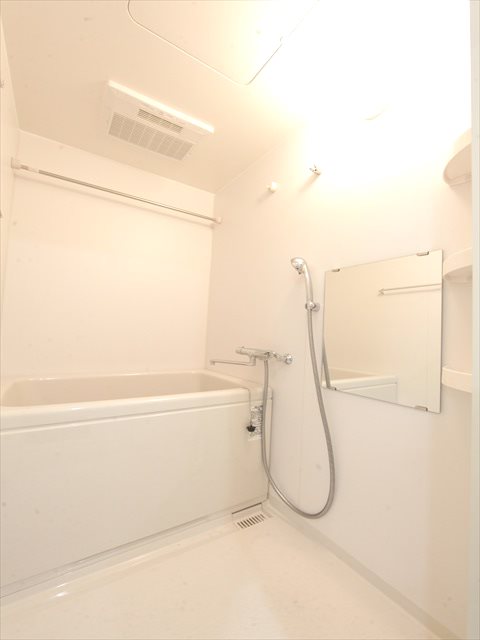 バス・シャワールーム　浴室暖房乾燥機能付バス