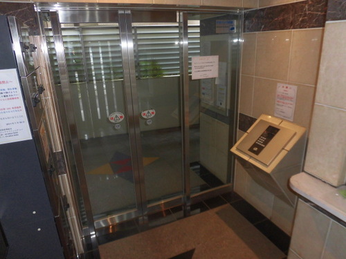 その他　エントランス　※2022年7月撮影