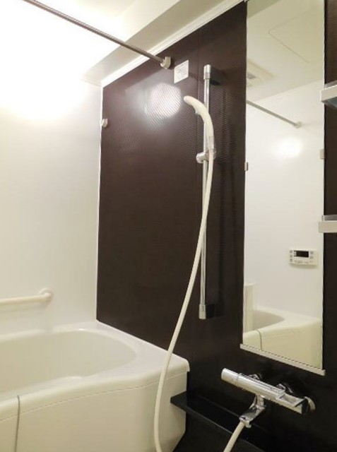 バス・シャワールーム　バスルーム