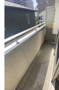 バルコニー　陽当たり良好なバルコニーです