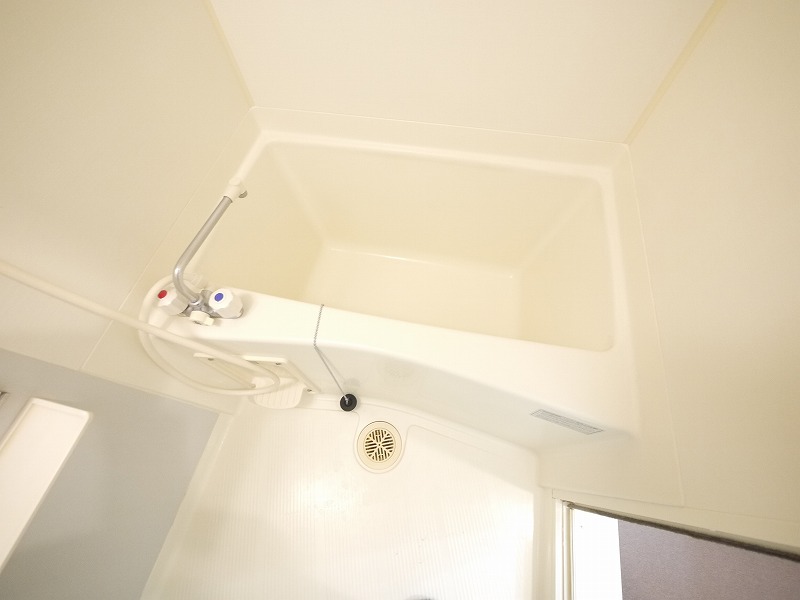 バス・シャワールーム　ゆったり過ごせるお風呂です