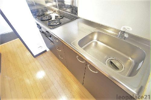 キッチン　設備・仕様は号室により異なる為、現況を優先致します。