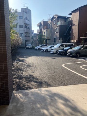 駐車場　駐車場があります