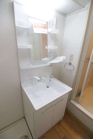 洗面設備　※同タイプの間取りの別号室参考写真です。現況優先となります。