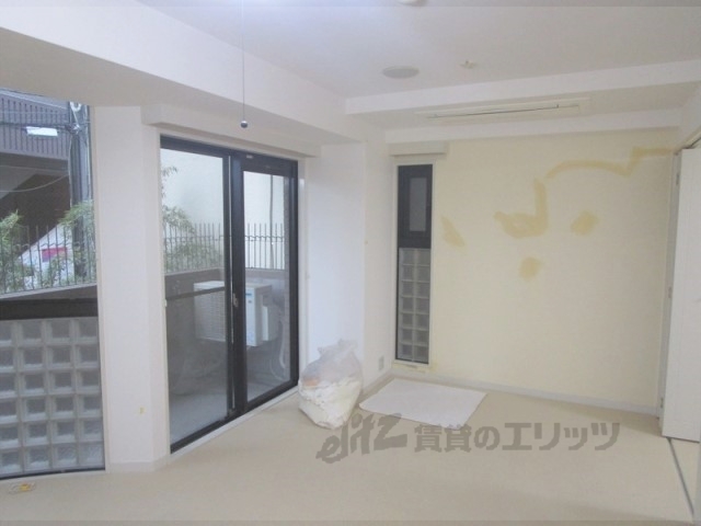 居室・リビング　改装中