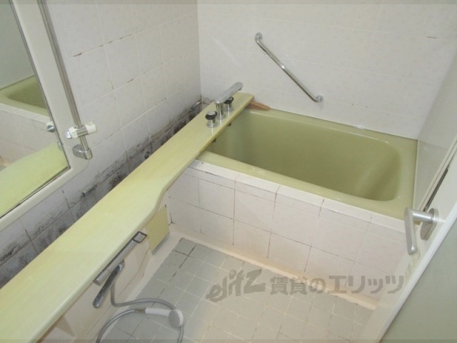 バス・シャワールーム　改装中