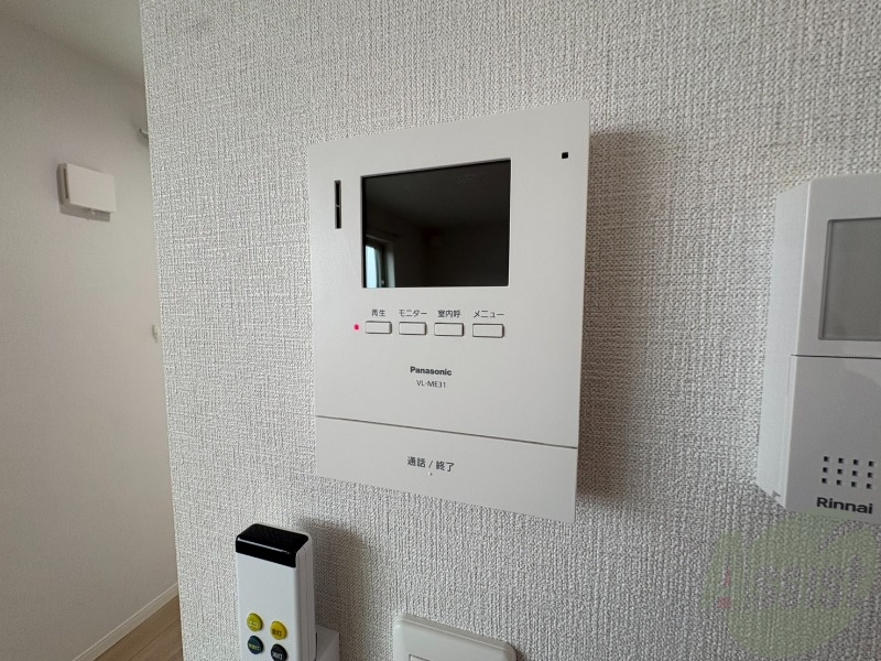 セキュリティ　ＴＶモニター付インターホンです。来客者の顔が見えるので安心！