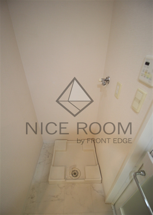 その他設備　シャリエなんばファースト　室内洗濯機置き場