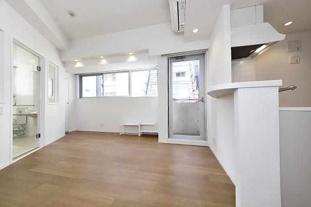 居室・リビング　※別部屋参考写真