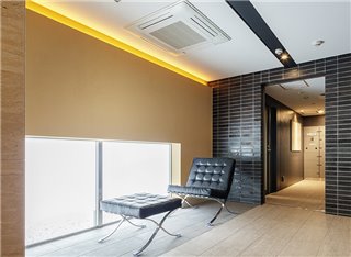 ロビー　高級感ある仕様でございます