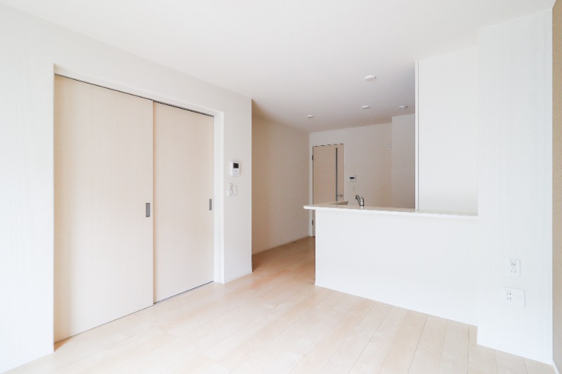 居室・リビング　図面と現状に相違がある場合には現状を優先