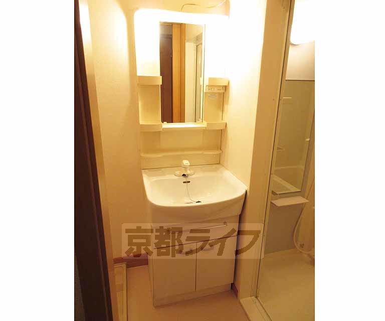 洗面設備　独立洗面台です！