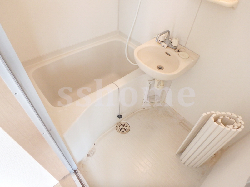 バス・シャワールーム　一体型浴槽