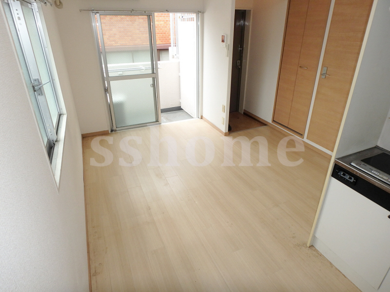 居室・リビング　明るい洋室☆