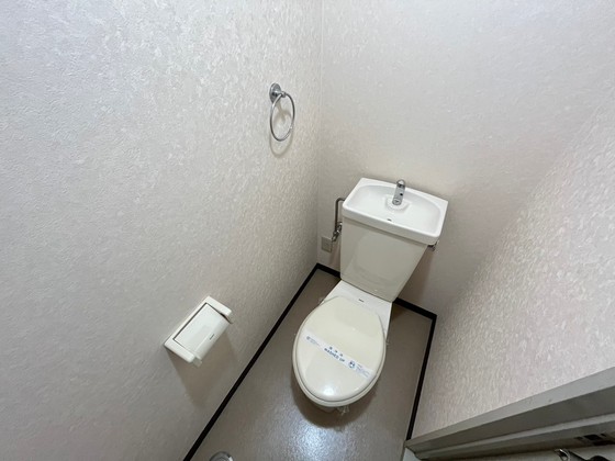 トイレ　※別部屋の写真です