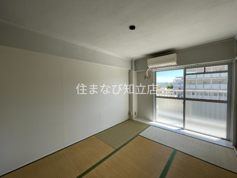 居室・リビング　別室同型写真