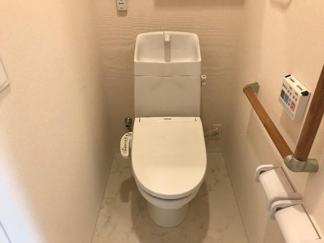 トイレ　トイレ