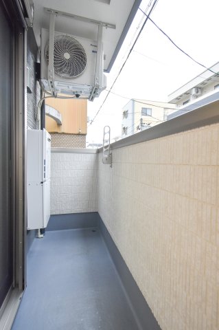 バルコニー　明るいバルコニーです