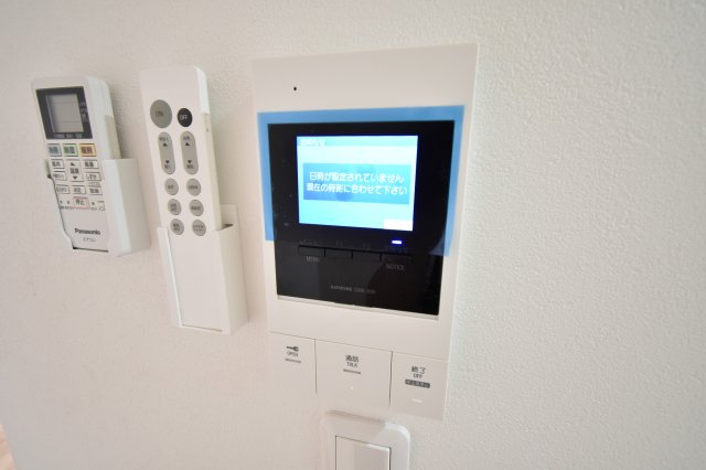 セキュリティ　TVモニターホンは安心ですね。誰か確認してから開けて下さいね