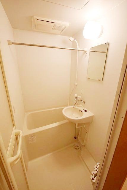 バス・シャワールーム　★お問い合わせはタウンハウジングまで★