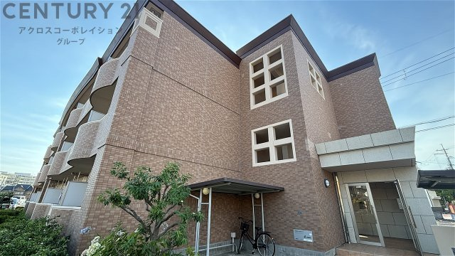 建物外観　オートロック完備で安心のセキュリティ♪