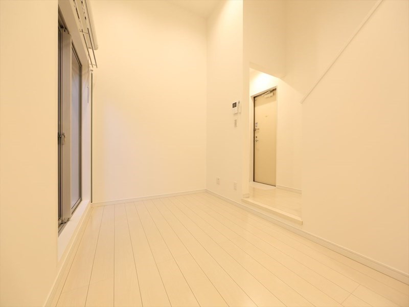 居室・リビング　洋室5.2帖　アンダーロフト4.7帖　エアコン付