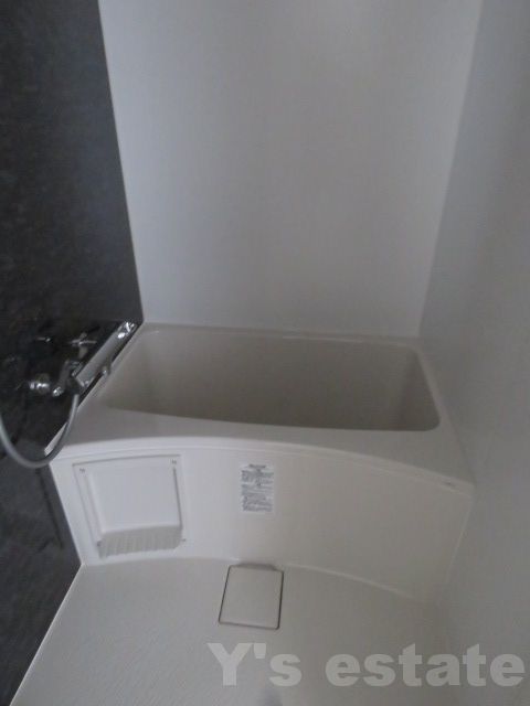 バス・シャワールーム　この画像の反転タイプです。