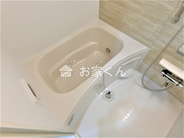 バス・シャワールーム　バス（追い炊き機能付き）