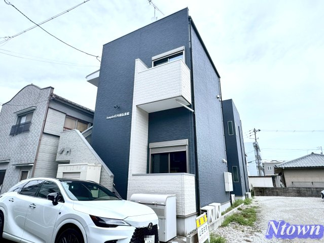 建物外観　落ち着いた雰囲気の外観です