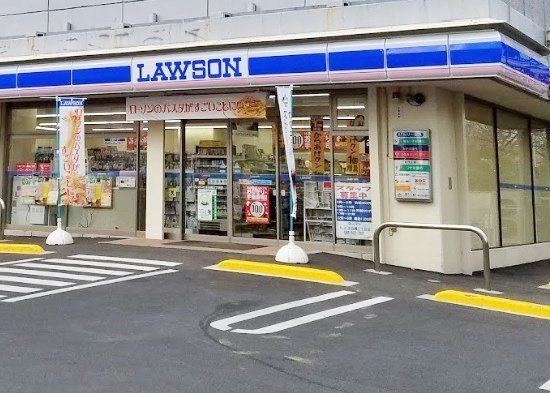 コンビニ　ローソンさいたま白幡三丁目店（コンビニ）まで150m