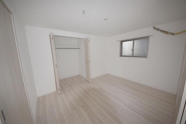 その他部屋・スペース　★フローリングの洋室★