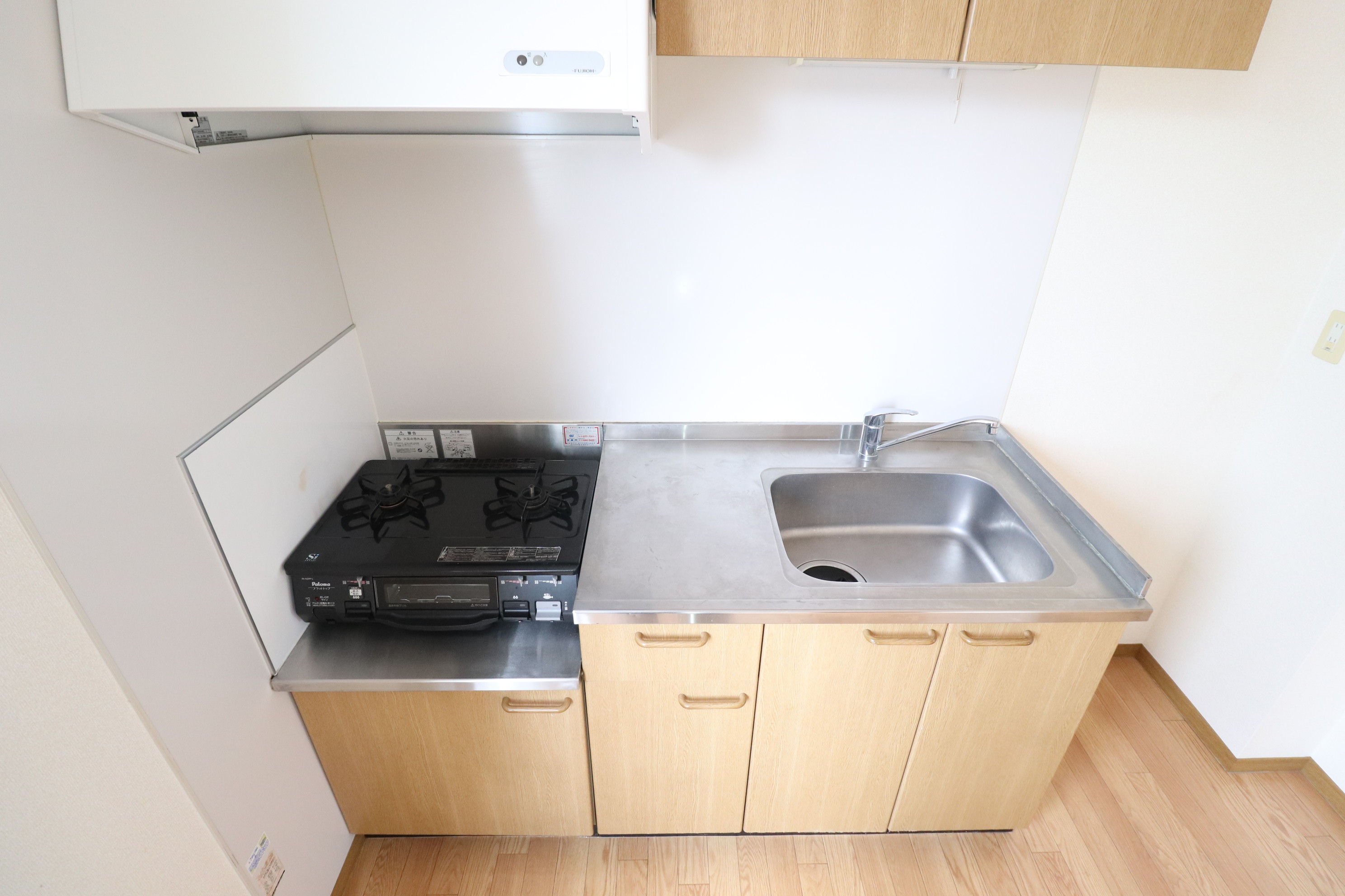 キッチン　嬉しいコンロ付きのキッチン♪