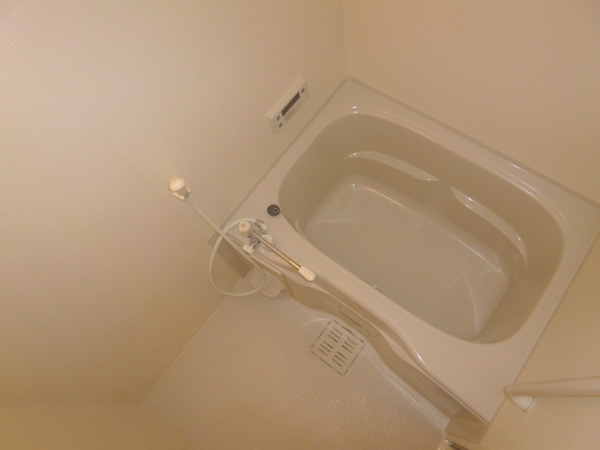 バス・シャワールーム　シンプルで機能的なユニットバスです！