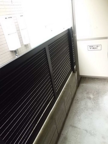 バルコニー　ゆとりある広めのバルコニー