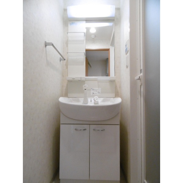 洗面設備　シャンプードレッサー