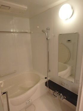 バス・シャワールーム　※別室参考写真