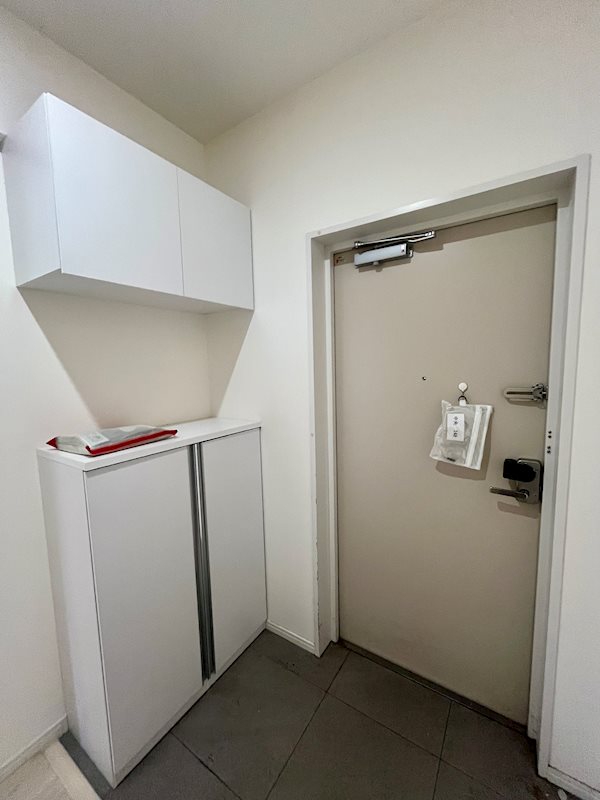 玄関　おかえりなさい！玄関開けるとこん