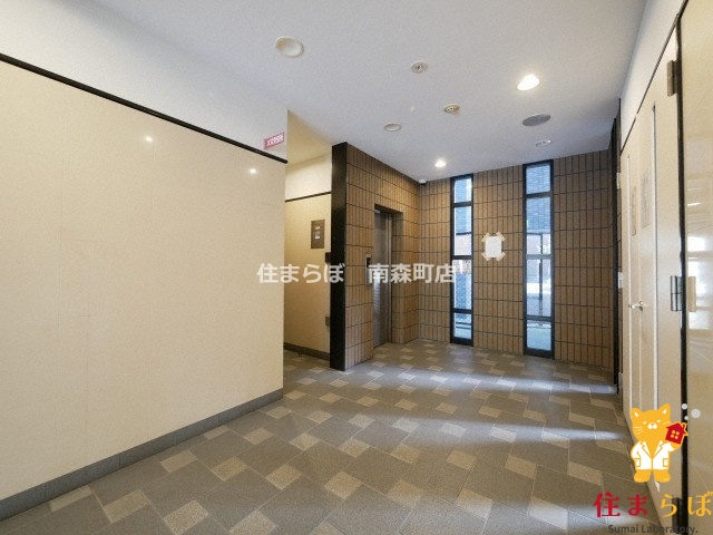 エントランス　共用部の印象も大切に