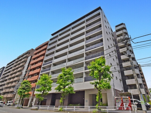 建物外観　オートロック付きです