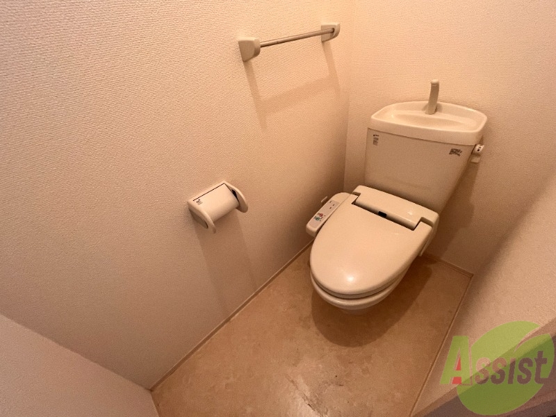 トイレ　トイレはコチラです。シャワートイレは嬉しいですね。
